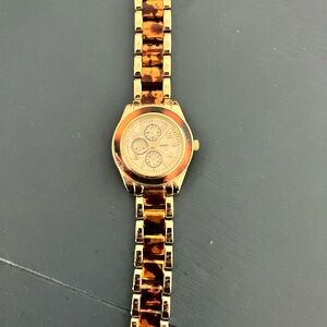 Elegant Gold and Brown Watch with Two-Tone Bracelet
